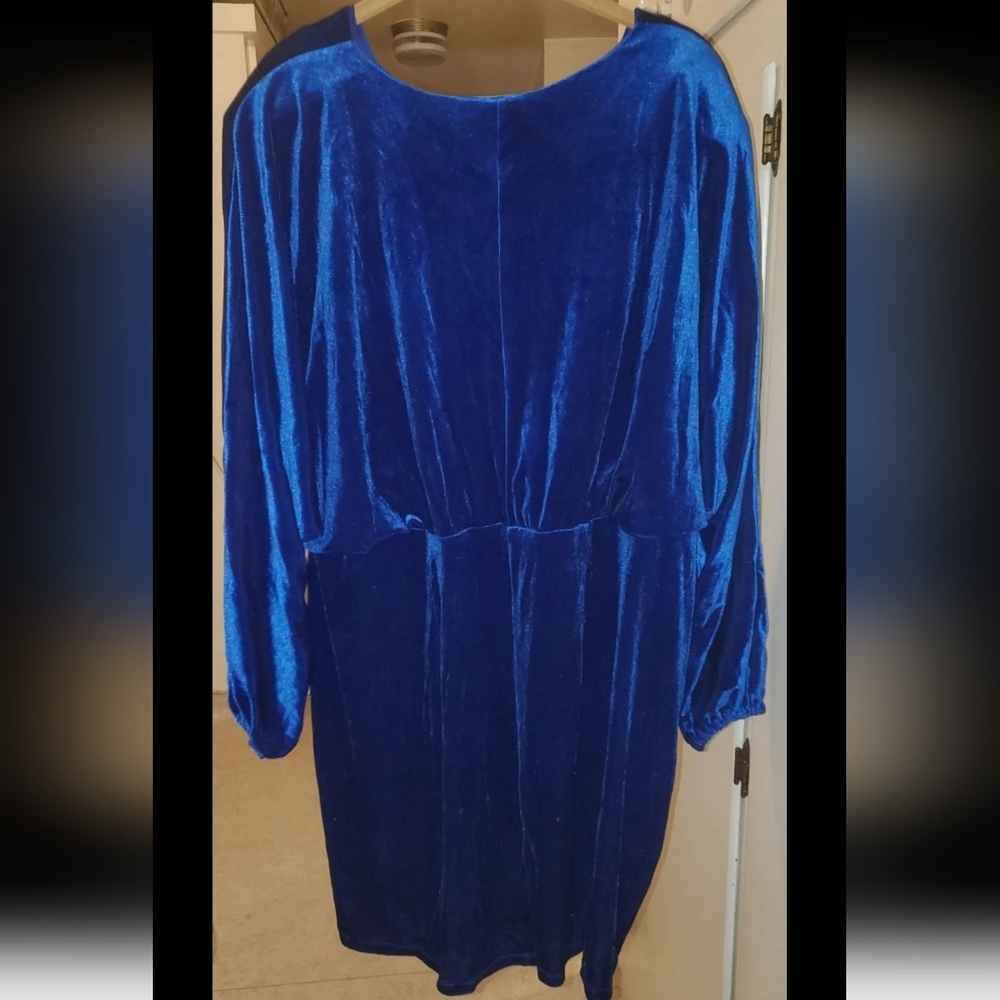 Eloquii Blue Velvet Dress NEW With Tags Size 20 / 22 Plus Size Dress NWT Elegant - Picture 3 of 11